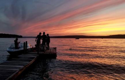 Lakefront Vacation Rental with Superb Views over Lake Wallenpaupack in Hawley, Pennsylvania - Foto 19