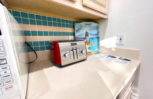 Lakefront Getaway LG South Facing Pool Hot Tub Pool Table & BBQ - 2 miles Disney - Foto 50