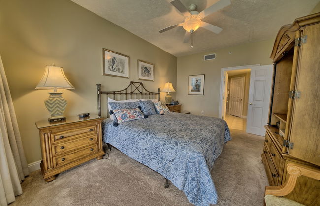 Luxurious High-Rise Condo with Direct Beach Access & Beachside Pool - Unit 2105 by RedAwning - Foto 7