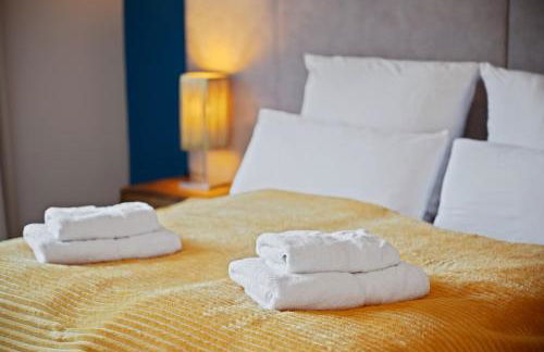 MAISUITES Eisvogel - Zentrale Luxuswohnung mit direktem Seeblick I Bis 4 Personen I Premiumküche I Boxspringbett I Kaffeevollautomat I Parkplatz I Barrierearm & Aufzug - Foto 29