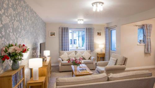 Honeybee Cottage - Photo 5