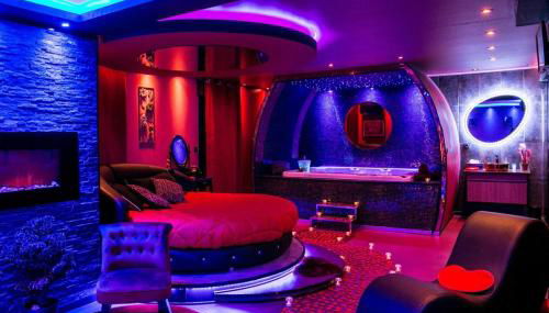 L'Insolite Spa Privatif ''Suite Luxueuse-Jacuzzi" - Photo 1