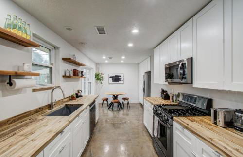 Rustic Modern Escape - 4BD-2BA with Pool & Patio - Foto 4