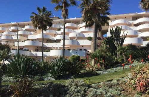 Sinfonia Del Mar Apartment also LONG TERM RENTALS - Photo 33