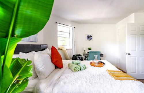 Jungle House Luxury Homes - Columbus Downtown Short North - Steps to Convention Center & Nationwide Arena - Sleeps up to 6 - Free Parking - Over 5,800 Five Stars - Foto 72