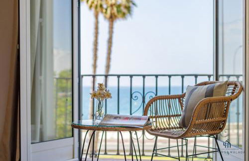 Living4malaga Seafront Duplex - Photo 3