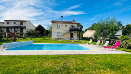 Les Mazades à 10 min de Périgueux avec piscine chauffée, meublé de tourisme classé 3 étoiles - Foto 5
