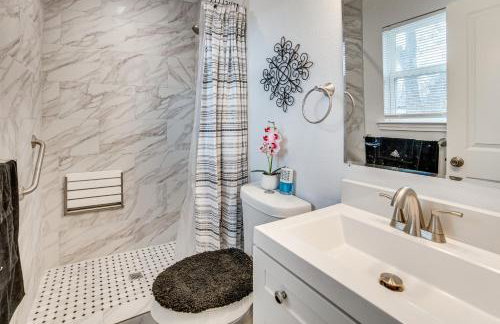 4 Mi to Joe Pool Lake! Cedar Hill Family Haven - Foto 13