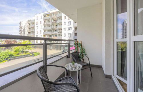 Modern Apartment in Warsaw with Parking and Balcony by Noclegi Renters - Photo 22