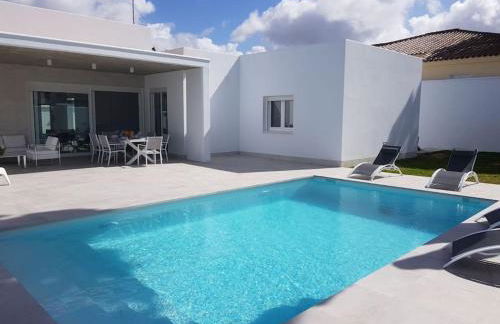 CHALET ARRILUCE Plaza de parking gratis en la playa - Foto 2