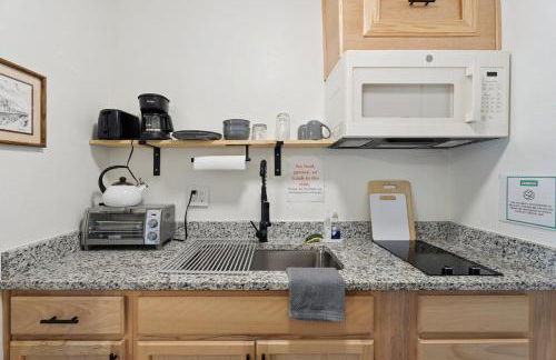 1BR Apt 9 min to Myriad Gardens #22A - Photo 2