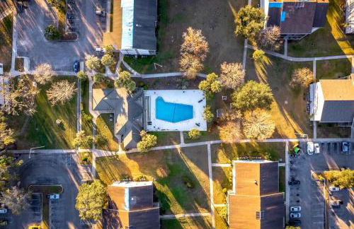 Renovated Modern Industrial Suite 2 BR Condo - Foto 31