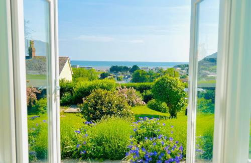 Gordy Hall -Sea facing Welsh cottage with stunning views - Photo 3