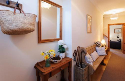 Saintfield Centre - Sleeps 8 - Garage & patio - Foto 12