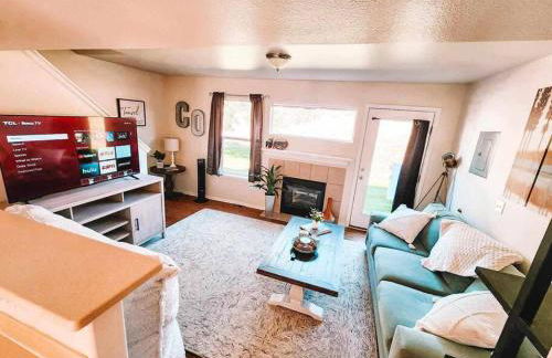 Palmer Lake near AF Academy Pet Friendly King Bed 4 TVs - Foto 12