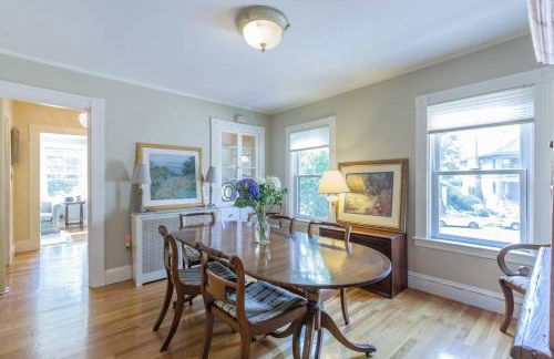 Charming Harvard Victorian - Foto 8