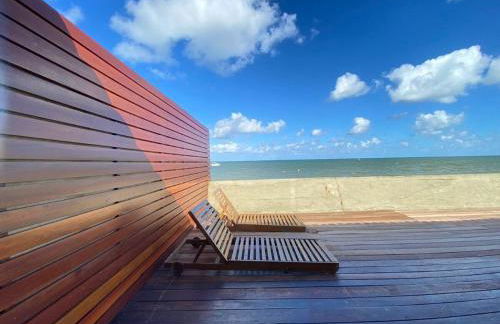 Casa a Beira mar, em frente ao Caminho de Moisés - Foto 8