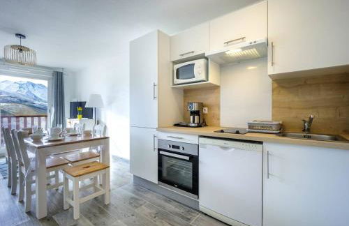 Appartement Neuf pour 6, Parking Gratuit, Skis et Accès Pistes en 5min - FR-1-695-4 - Foto 12