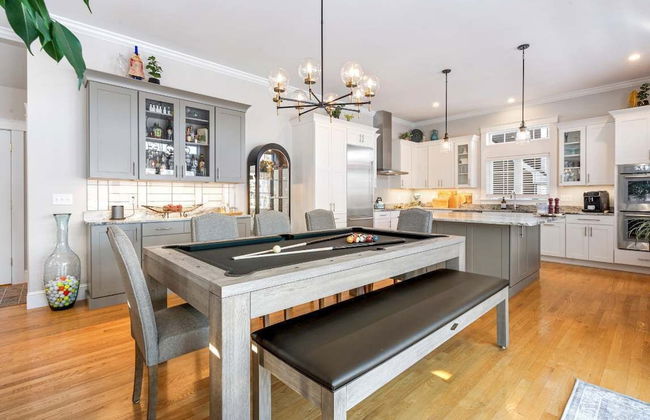 Golf-front Personal Arcade Hot tub Outdoor Kitchen - Photo 41