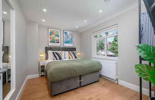 Edgeware Home 4 Bedroom House-Free Parking - Foto 45