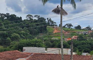 Casa de temporada em Lindoia - PISCINA, FOGÃO A LENHA, CHURRASQUEIRA - Conforto e privacidade - Foto 78