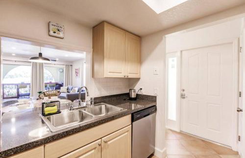 *Eclectic hidden Gem / Tiki Bar and Pool* - Foto 8