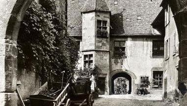 Domaine La Cour Des Nobles - Demeure, Maison et Appartements au coeur de Riquewihr - Foto 4