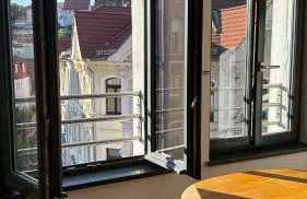 Ruhige-Moderne Wohnung mit Burgblick - Foto 3