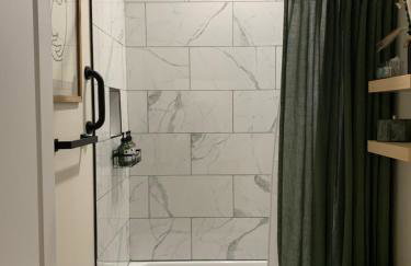 Cozy 2-bed 1-bath apartment - Foto 5