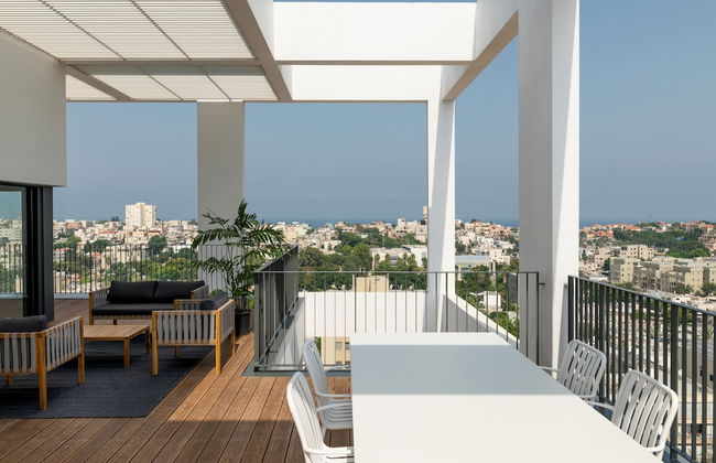 Apartment Quartz 3BR Jaffa Hasidei Haumot Y7 - Photo 1