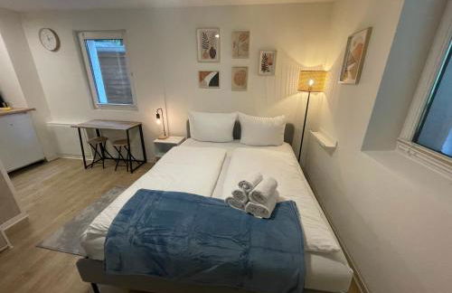 Vorstadtoase - Apartment für 2 Personen mit Smart TV, Parken, eigenen Bad, Netflix - Nähe BER - Foto 9