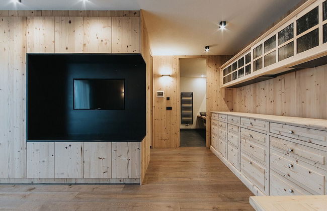 Presulis Hideaway Apartments & Restaurant - Photo 16