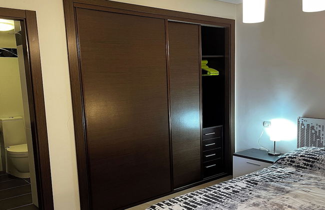 2 Room, Sleeps 4, Parking, 4 Pools, Sea 1st Line - Foto 4