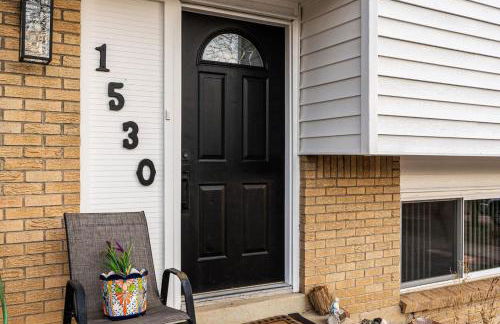 Spacious and Comfy Close to Everything Backyard - Foto 5