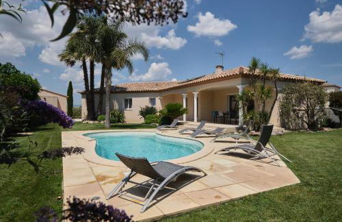 Superbe Villa récente, climatisée, piscine, 10 mn des plages et zones commerciales - Foto 1