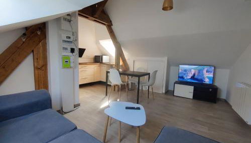 YUCA - appartement COSY 2 chambres intimes Hyper centre d'ERNEE - Foto 2