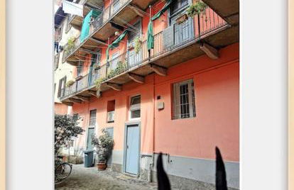 Metro stop, Prada & Design - Foto 6