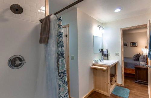 Smoky Mountain Basecamp Just 5 Mins to Harrah Casino - Foto 20