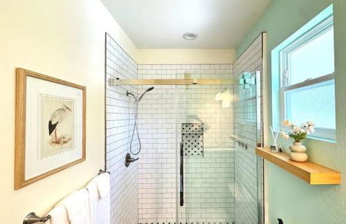 The Royal Cypress Suite Near UF Shands Downtown - Photo 29