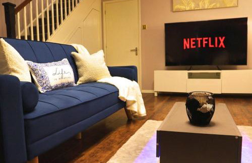 Heathrow Modern House with Parking & Fast WiFi - Foto 29