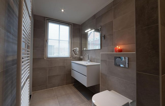 Design Apartment in Zeeland With its own Wellness - Photo 78