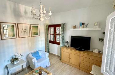 CASA EN PLENO CENTRO DE LA CALA DE MIJAS by Holidays2Rent - Foto 10