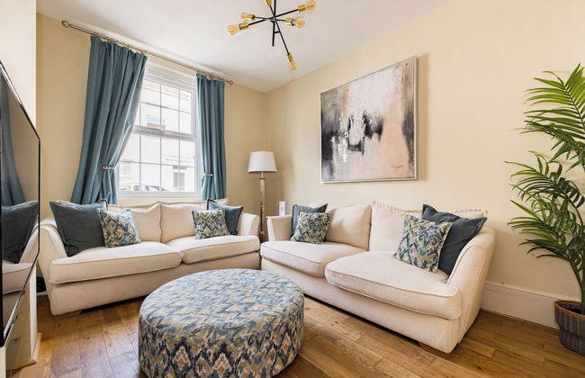 Salisbury Residences by Charles Hope - Photo 7