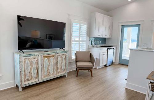 Serenity by the Sea St George Island Pool Home - Foto 69