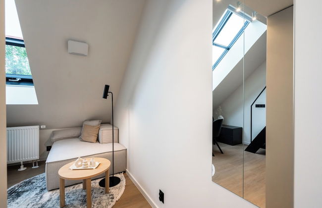 HONEST Karlín - Foto 79