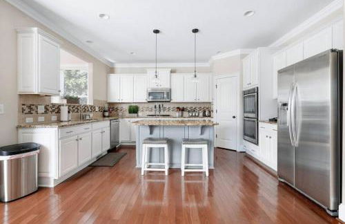 Spacious Family Getaway ~ Fire Pit~ Private Office - Foto 71