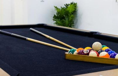 Tropical Villa wJacuzzi Big Terrace & Billiards - Foto 6