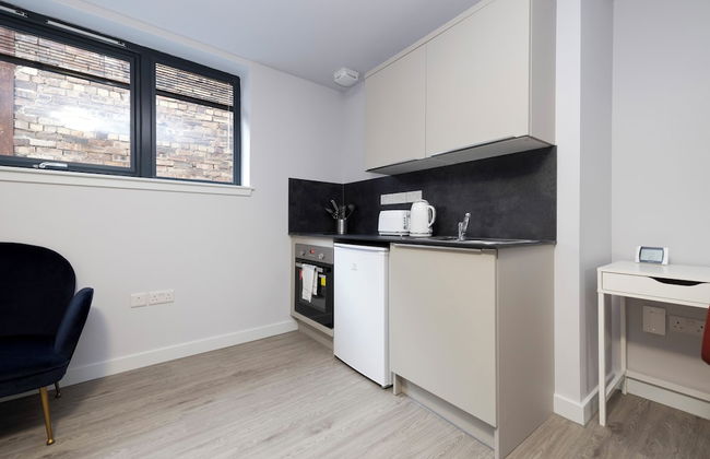 JOIVY Superior Studio near The Meadows - Photo 7