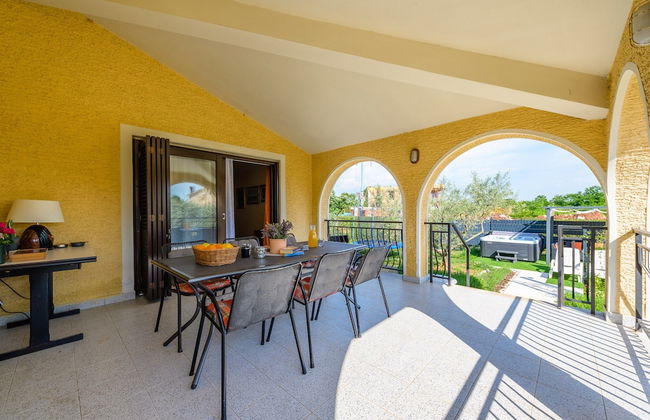 Spacious Apartment With Garden - Foto 19