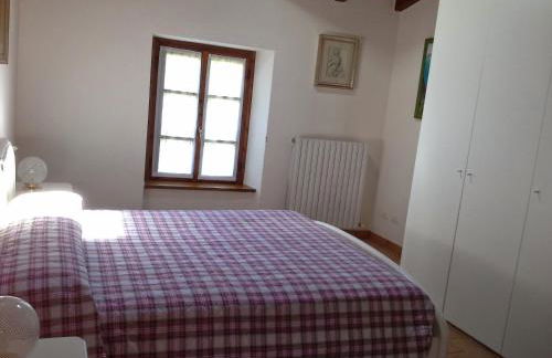 Refurbished 3 Bedroom Farmhouse in Emilia - Photo 78